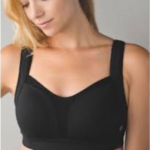 Lululemon ta ta tamer II size 36 D